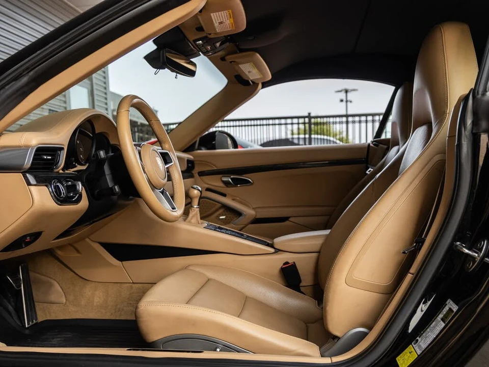 2017 Porsche 991 Carrera - Image 26 of 31
