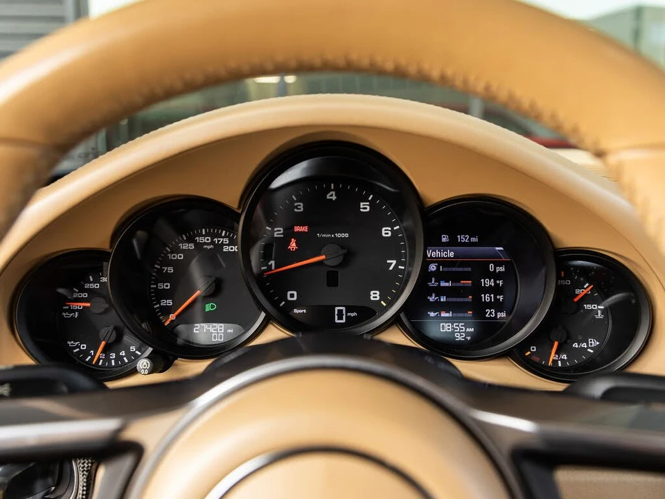 2017 Porsche 991 Carrera - Image 29 of 31