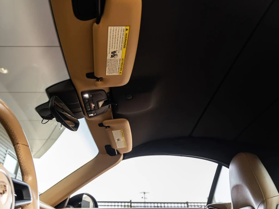 2017 Porsche 991 Carrera - Image 27 of 31