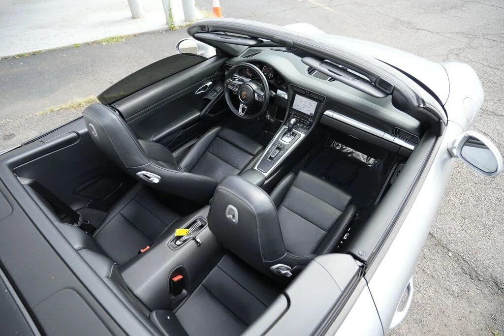2017 Porsche 991 Carrera - Image 16 of 31