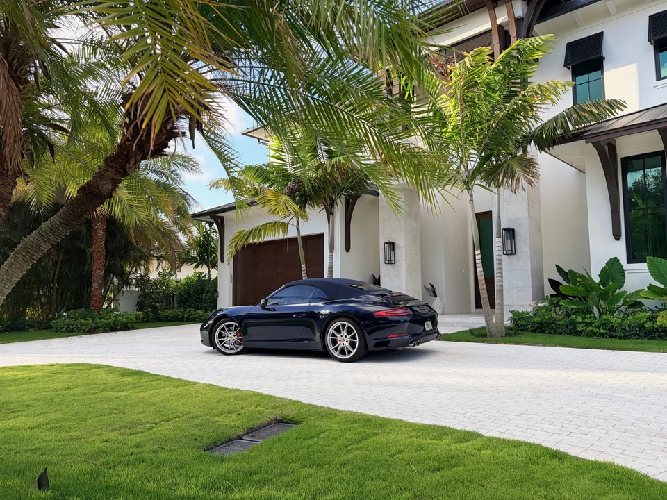 2017 Porsche 991 Carrera - Image 27 of 31
