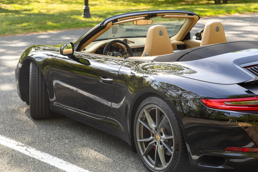 2017 Porsche 991 Carrera - Image 25 of 31