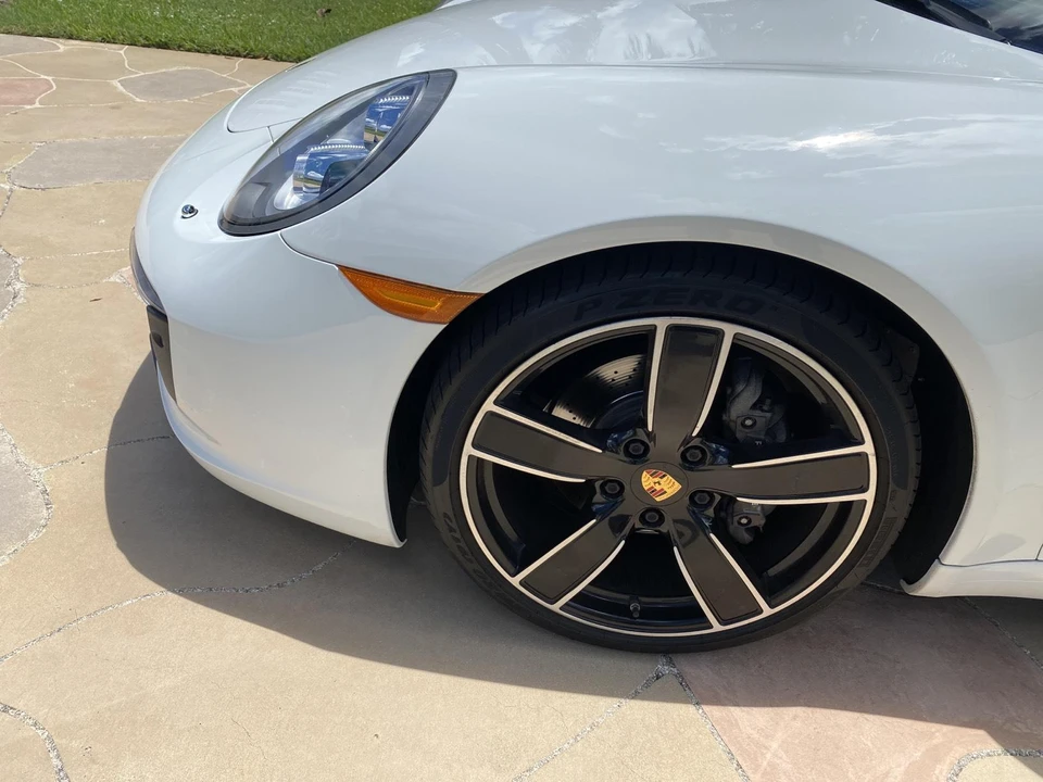 2017 Porsche 991 Carrera - Image 27 of 31
