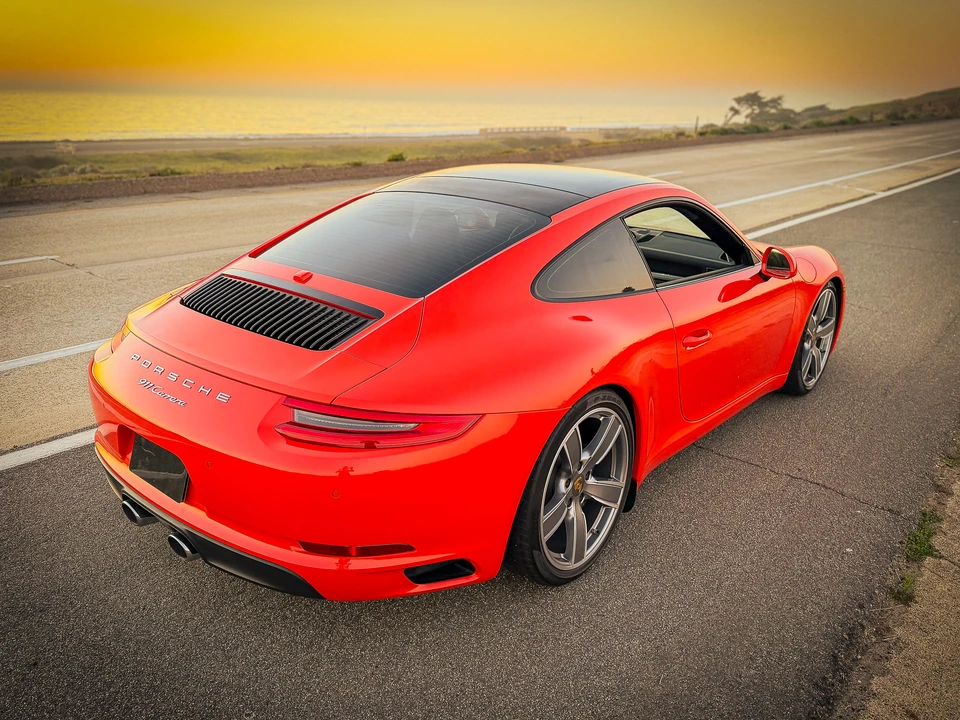 2017 Porsche 991 Carrera - Image 29 of 31