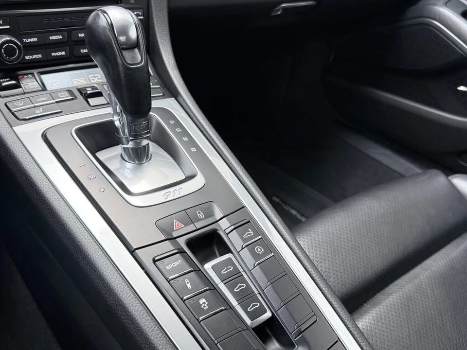 2017 Porsche 991 Carrera - Image 18 of 31