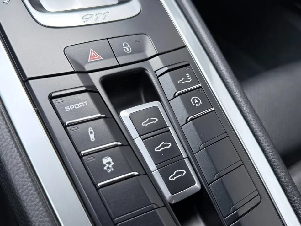 2017 Porsche 991 Carrera - Image 19 of 31