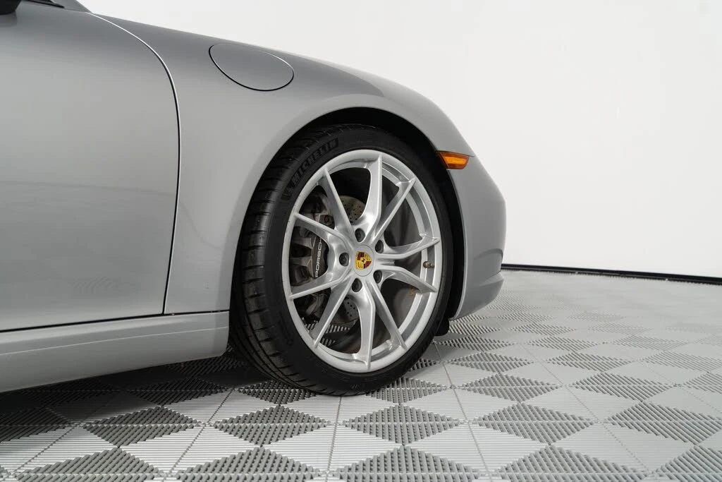 2017 Porsche 991 Carrera - Image 25 of 31