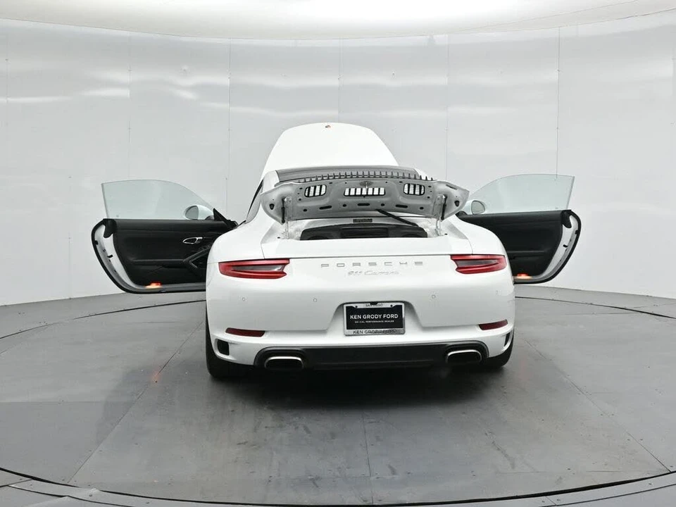 2017 Porsche 991 Carrera - Image 29 of 31