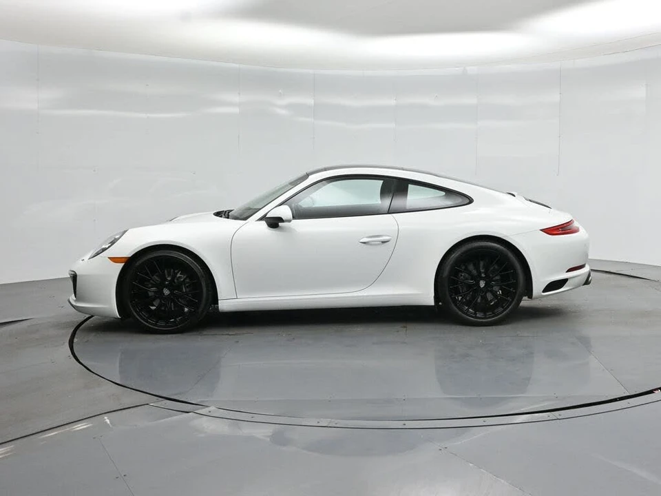 2017 Porsche 991 Carrera - Image 25 of 31