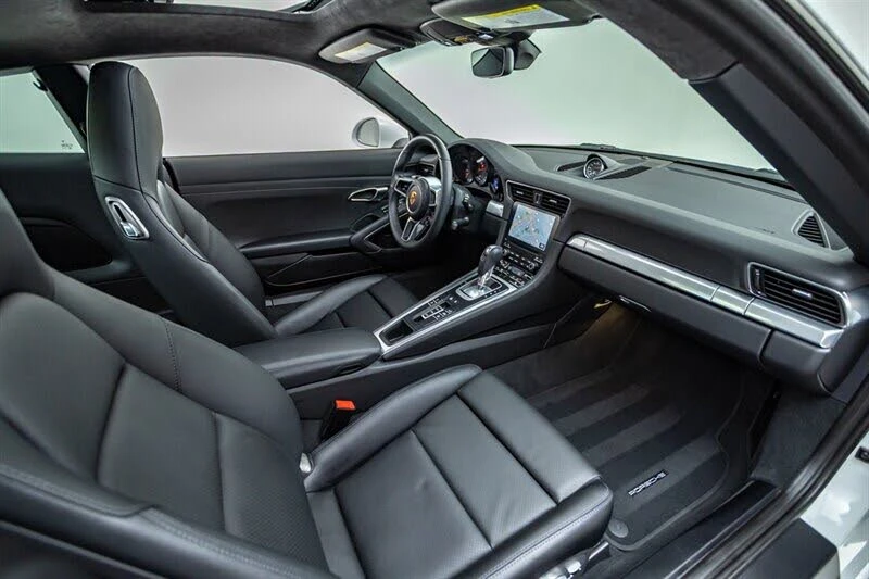 2017 Porsche 991 Carrera - Image 28 of 31