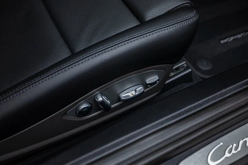 2017 Porsche 991 Carrera - Image 30 of 31