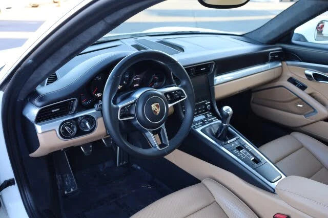 2017 Porsche 991 Carrera - Image 25 of 31