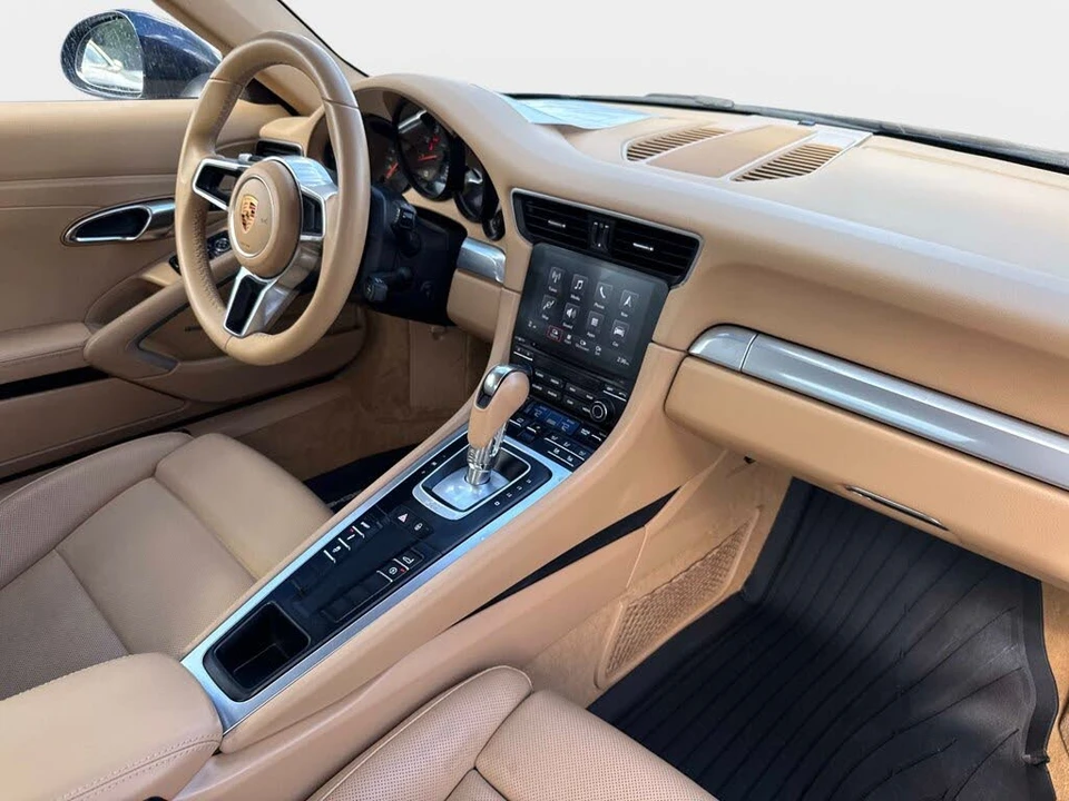 2017 Porsche 991 Carrera - Image 28 of 31