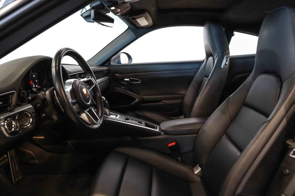 2017 Porsche 991 Carrera - Image 30 of 31