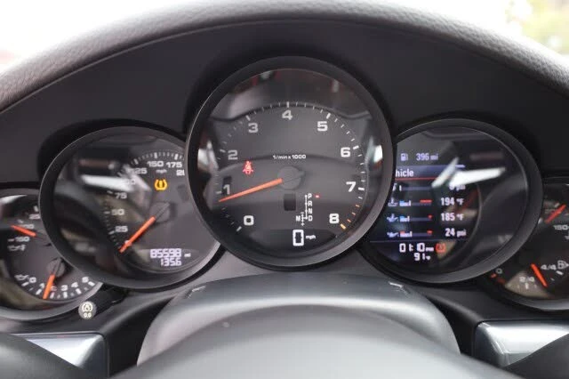 2017 Porsche 991 Carrera - Image 29 of 31
