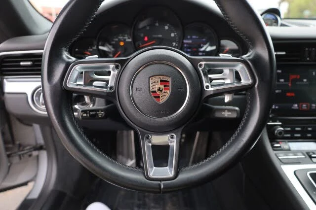 2017 Porsche 991 Carrera - Image 28 of 31