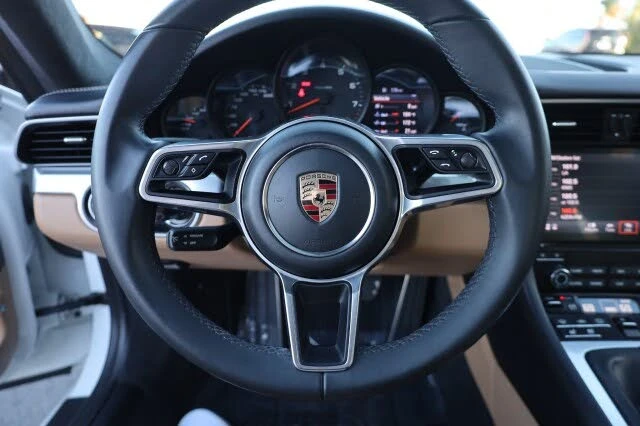 2017 Porsche 991 Carrera - Image 28 of 31
