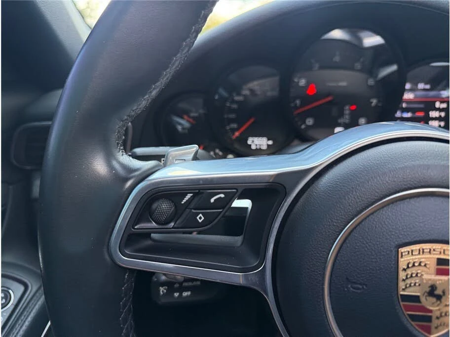 2017 Porsche 991 Carrera - Image 26 of 31