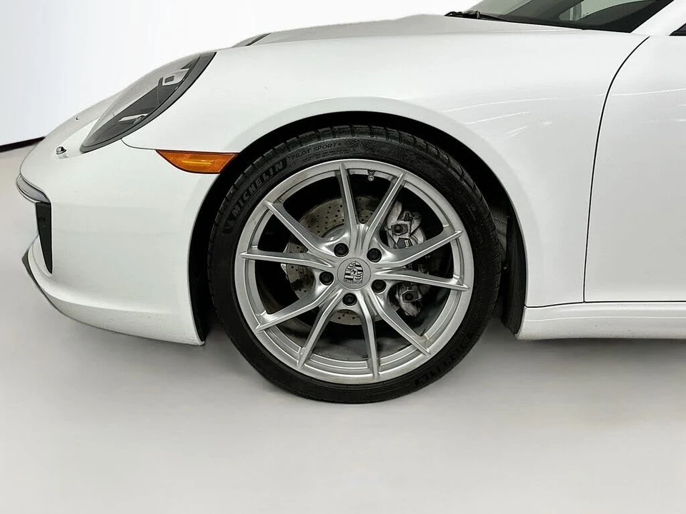 2017 Porsche 991 Carrera - Image 17 of 18