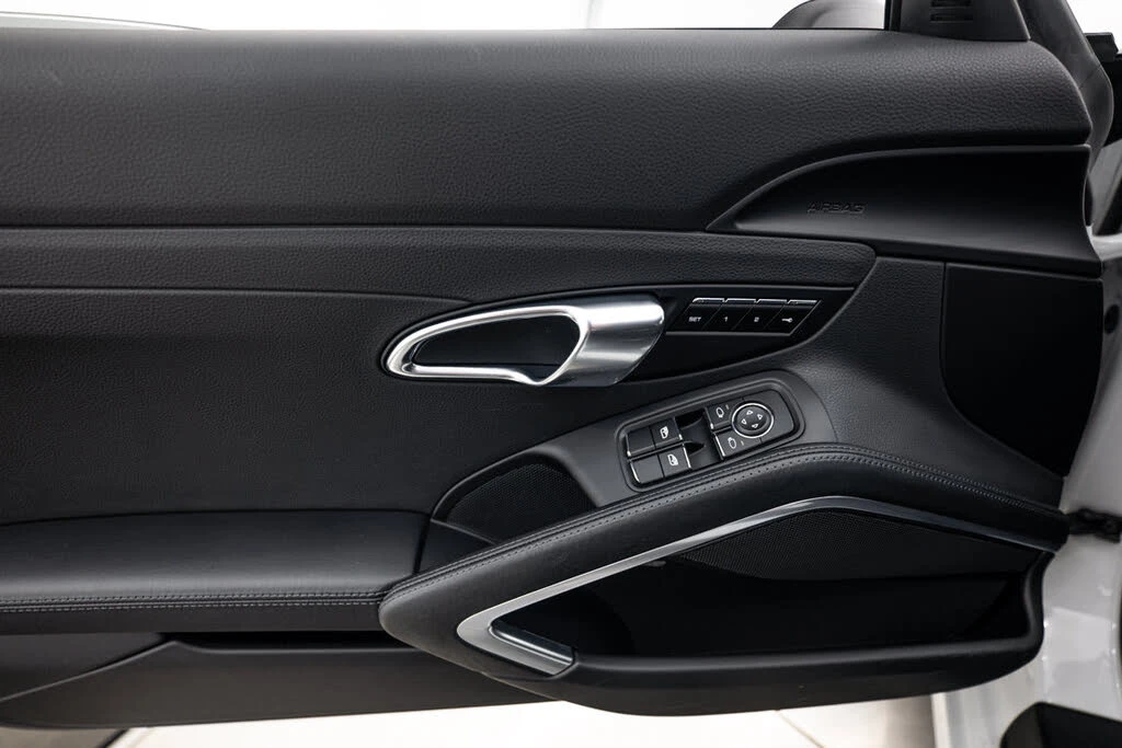 2017 Porsche 991 Carrera - Image 18 of 25