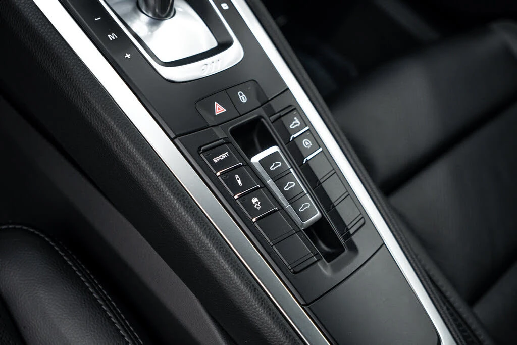 2017 Porsche 991 Carrera - Image 15 of 25