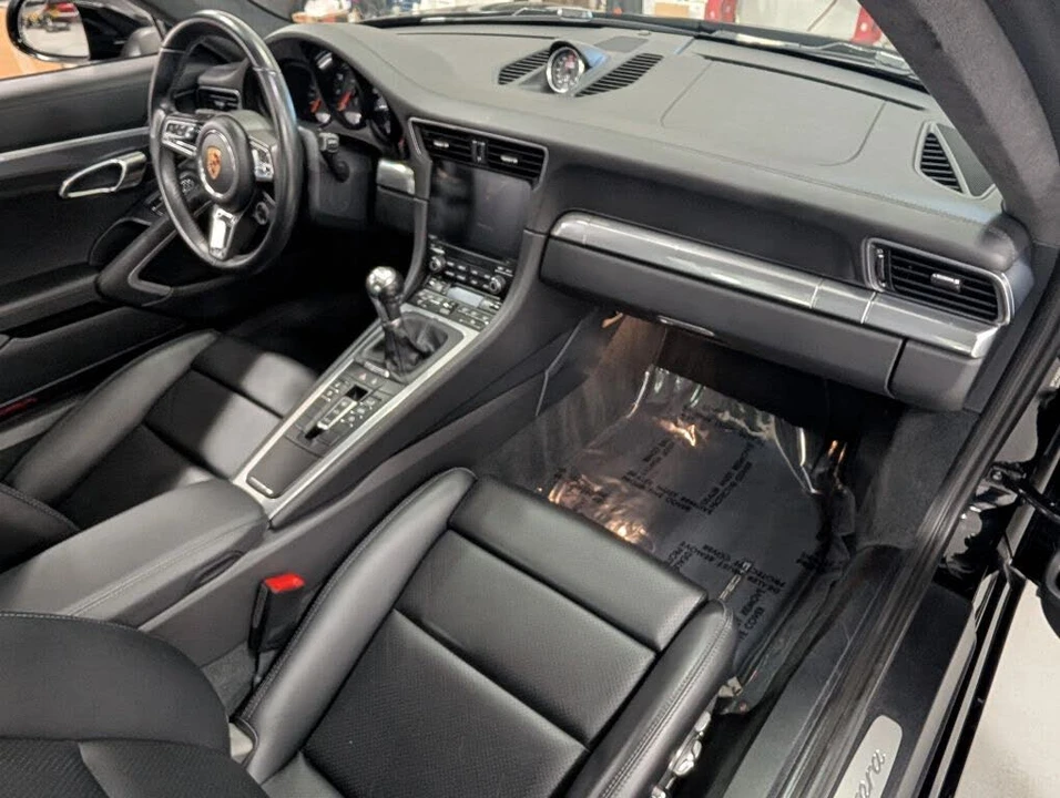 2017 Porsche 991 Carrera - Image 24 of 31