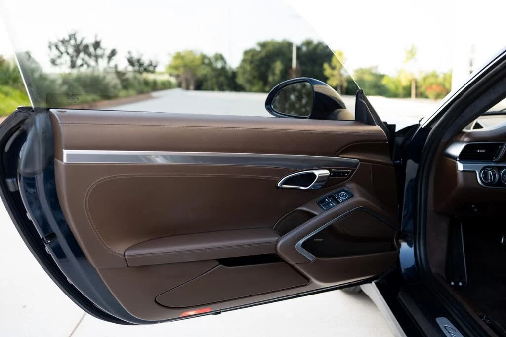 2017 Porsche 991 Carrera - Image 28 of 31