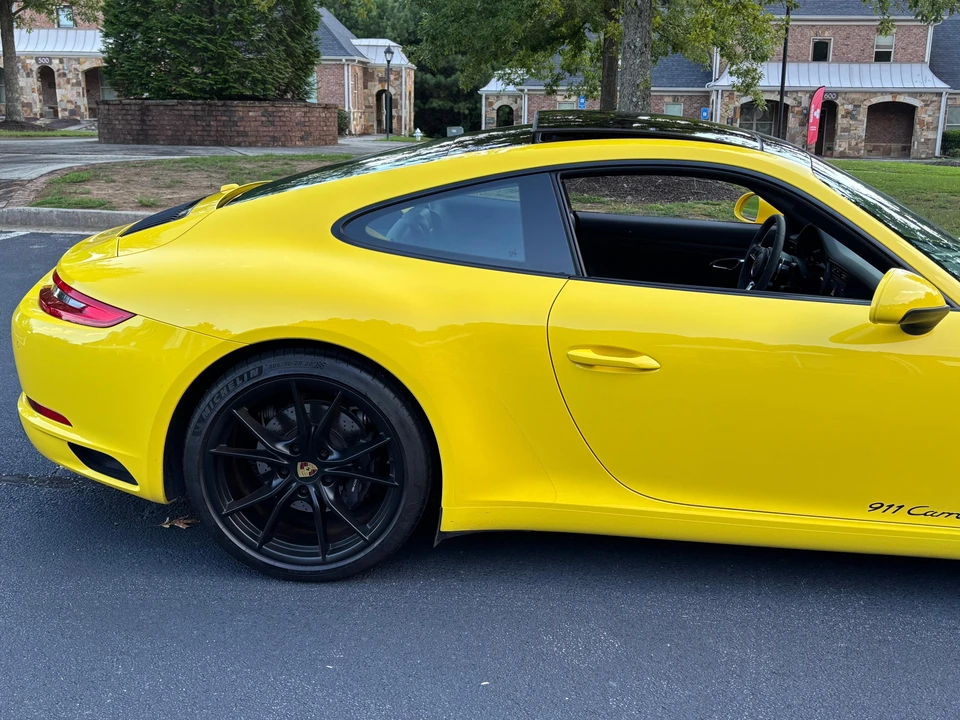 2017 Porsche 991 Carrera 4 - Image 24 of 31