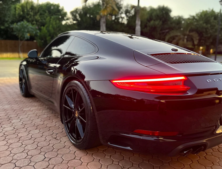 2017 Porsche 991 Carrera - Image 25 of 31