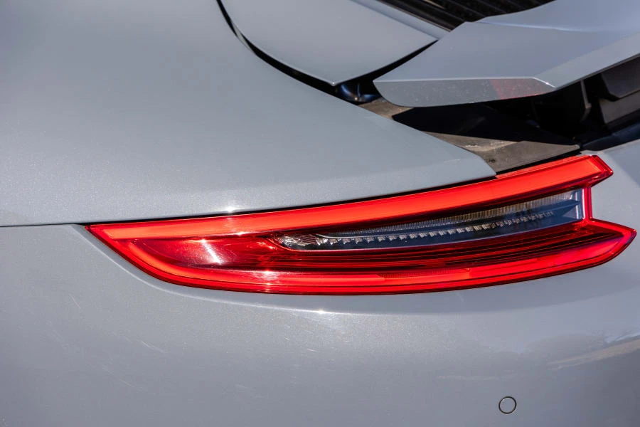 2017 Porsche 991 Carrera - Image 16 of 31