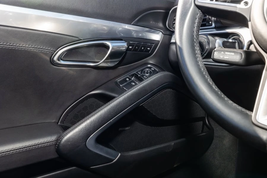 2017 Porsche 991 Carrera - Image 25 of 31