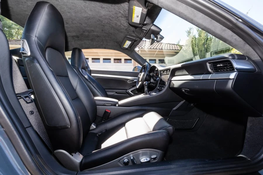 2017 Porsche 991 Carrera - Image 31 of 31