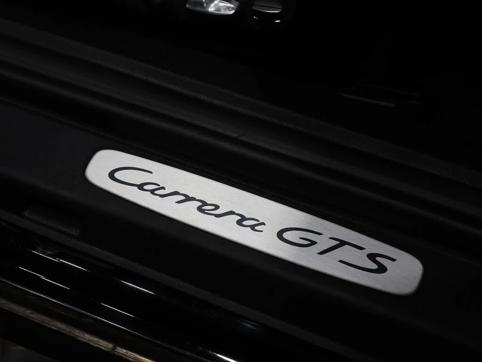 2017 Porsche 991 Carrera GTS - Image 26 of 31