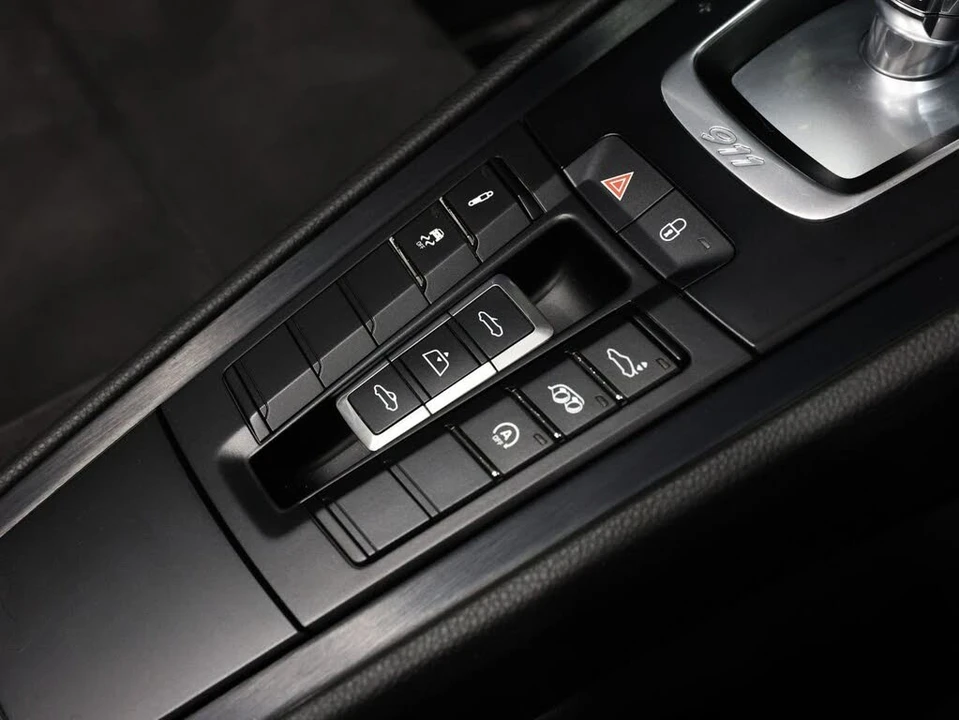 2017 Porsche 991 Carrera GTS - Image 22 of 31
