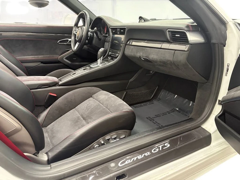 2017 Porsche 991 Carrera GTS - Image 23 of 31