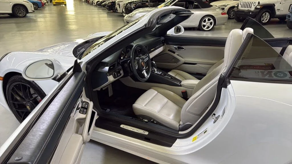 2017 Porsche 991 Carrera GTS - Image 22 of 27