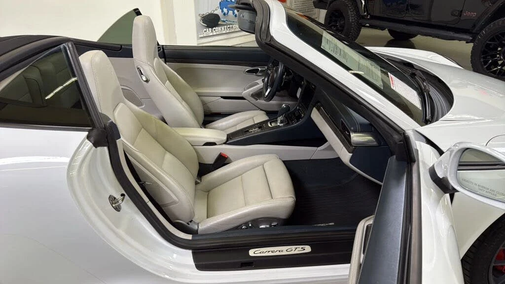 2017 Porsche 991 Carrera GTS - Image 21 of 27