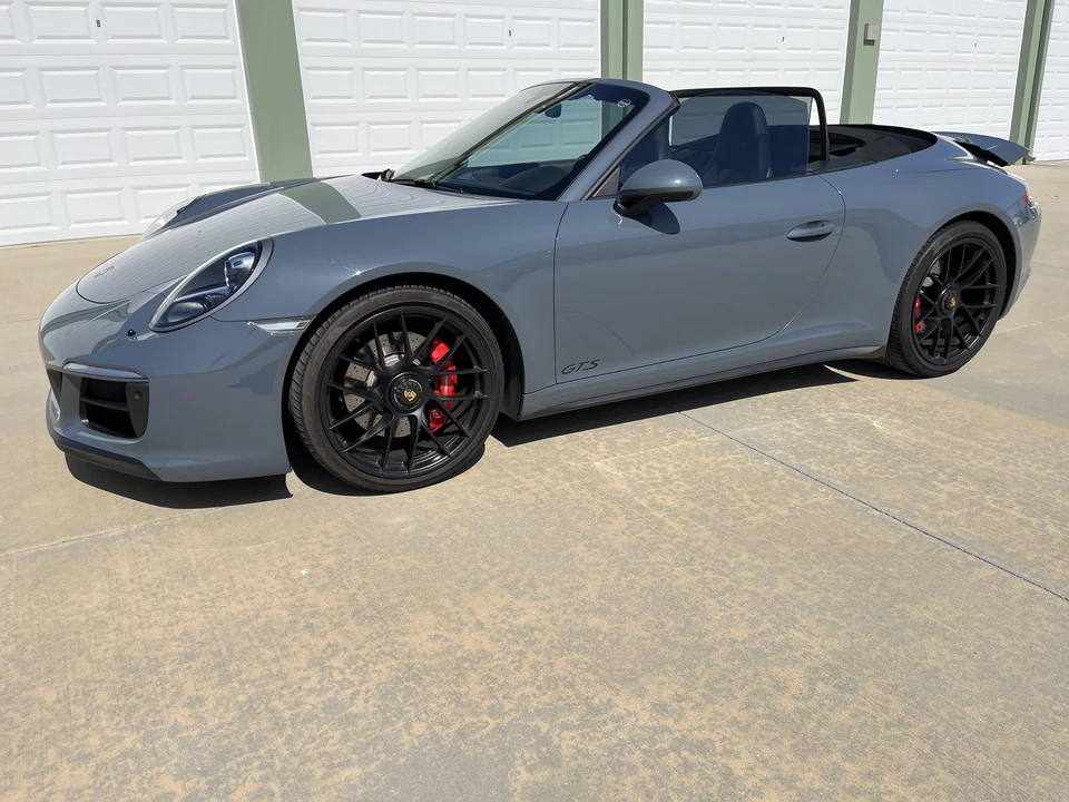 2017 Porsche 991 Carrera GTS - Image 9 of 31