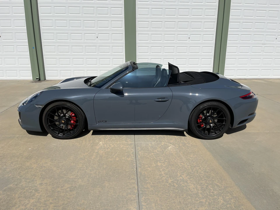 2017 Porsche 991 Carrera GTS - Image 10 of 31