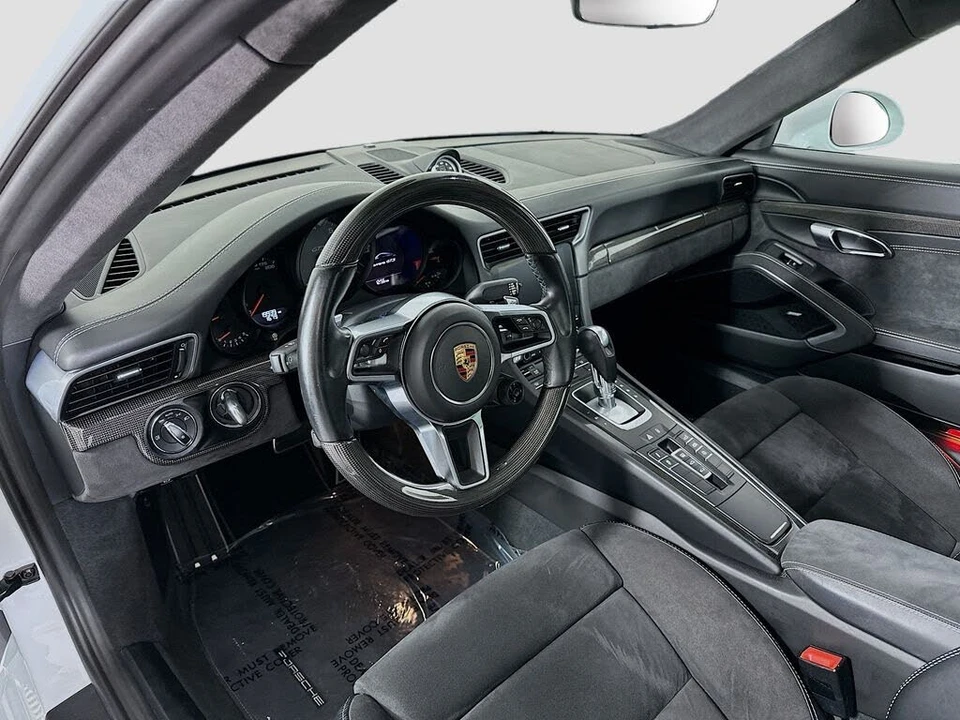 2017 Porsche 991 Carrera GTS - Image 4 of 31