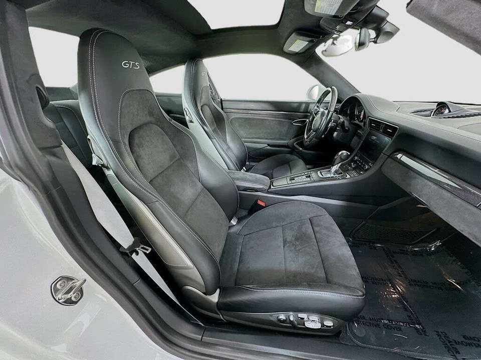 2017 Porsche 991 Carrera GTS - Image 28 of 31