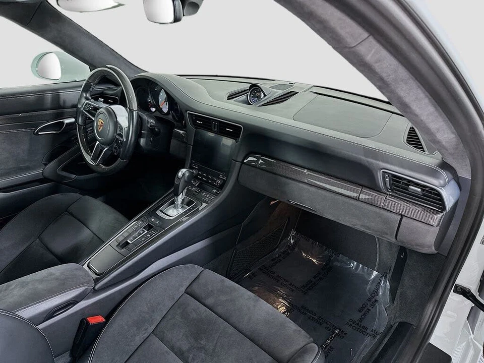 2017 Porsche 991 Carrera GTS - Image 29 of 31