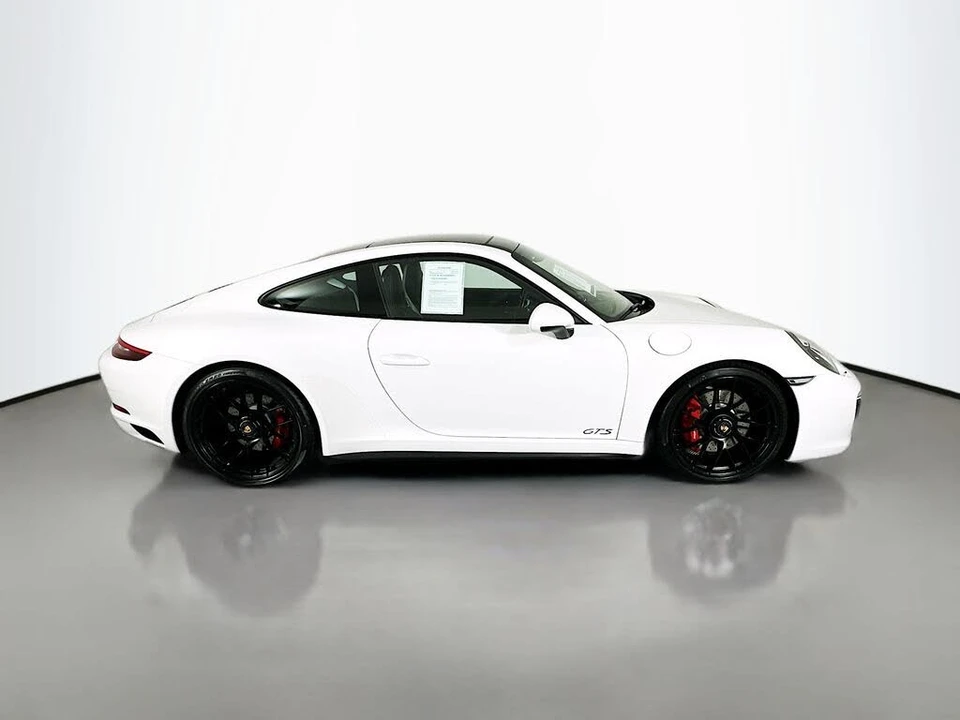 2017 Porsche 991 Carrera GTS - Image 8 of 31