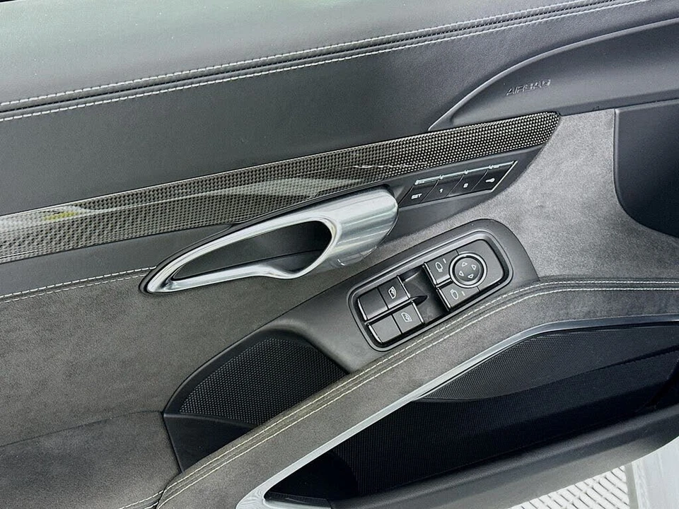2017 Porsche 991 Carrera GTS - Image 20 of 31