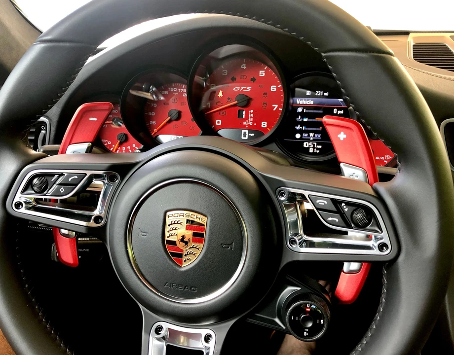2017 Porsche 991 Carrera GTS - Image 9 of 31
