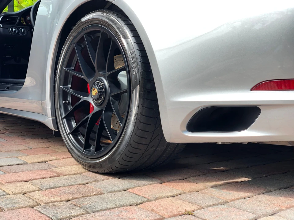 2017 Porsche 991 Carrera GTS - Image 5 of 31