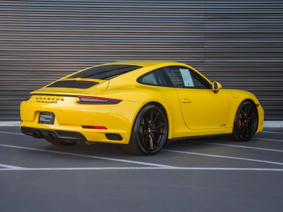 2017 Porsche 991 Carrera GTS - Image 7 of 28