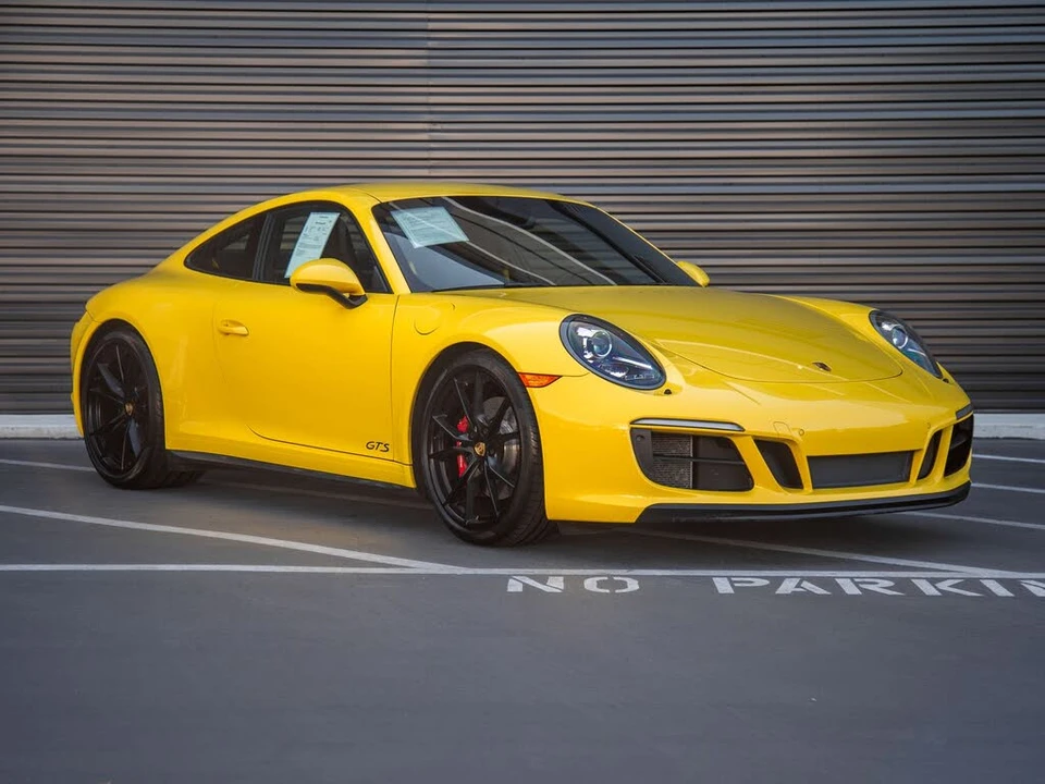2017 Porsche 991 Carrera GTS - Image 9 of 28