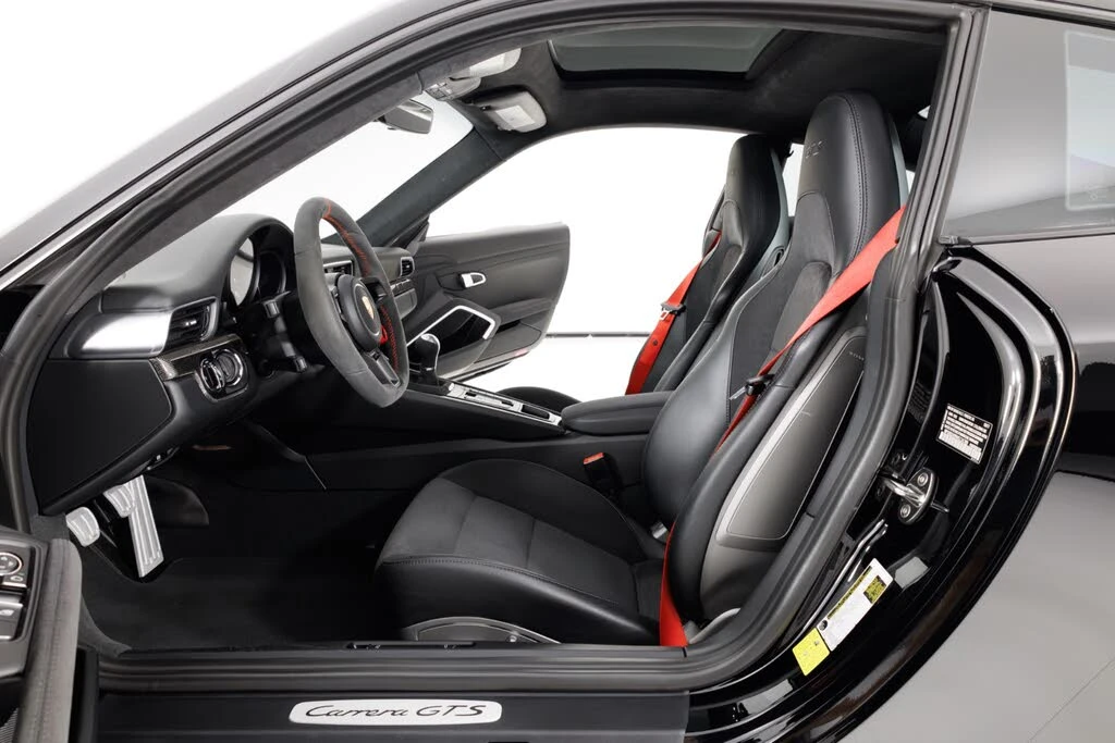 2017 Porsche 991 Carrera GTS - Image 14 of 31