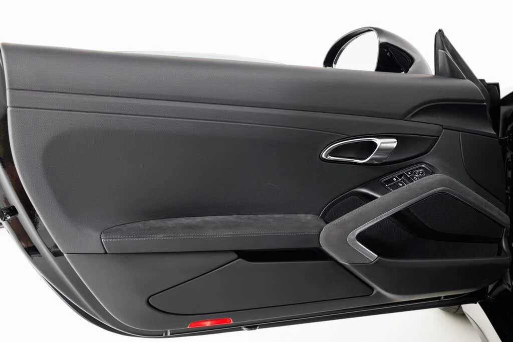 2017 Porsche 991 Carrera GTS - Image 29 of 31